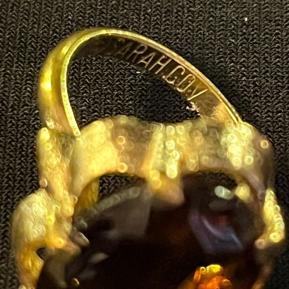 Vintage Sarah Coventry Amber Glass Ring – Stamped SARAH COV – Size 7-Adjustable - Picture 7 of 9